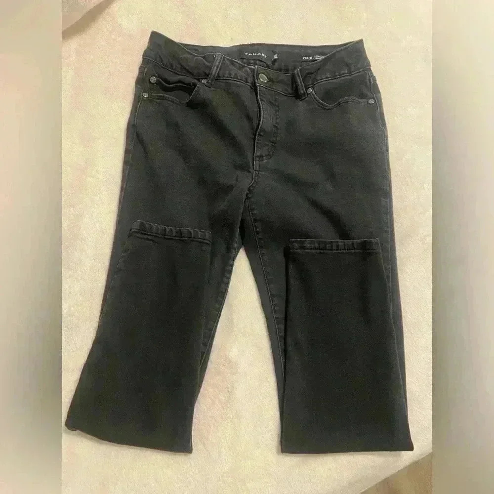 Tahari Women’s Skinny Black Stretch Jeans 5 pockets straight legs size 8/29